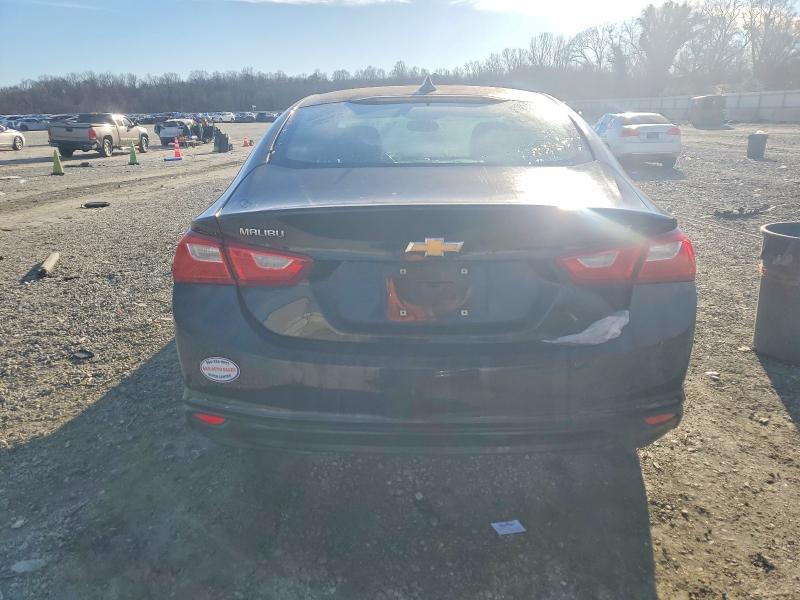 Photo 6 from auction – 2017 CHEVROLET MALIBU LT with VIN 1G1ZE5ST4HF215296