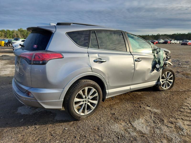 Photo 3 from auction – 2017 TOYOTA RAV4 LIMIT with VIN 2T3DFREV0HW567079