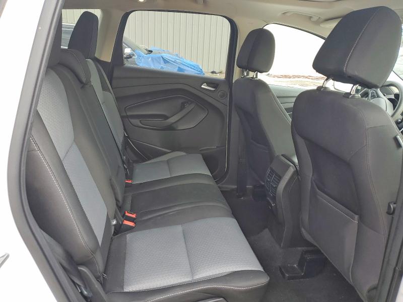 Photo 11 from auction – 2017 FORD ESCAPE SE with VIN 1FMCU9GD4HUD47636