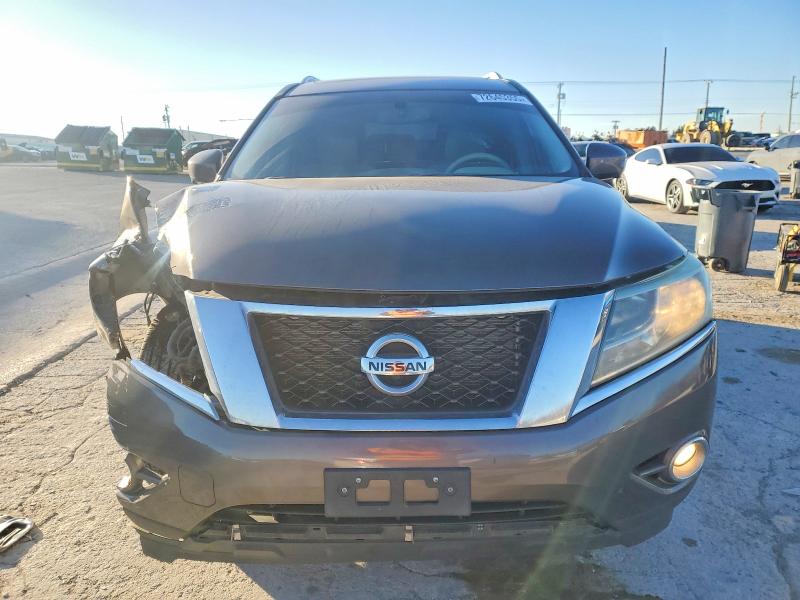 Photo 5 from auction – 2015 NISSAN PATHFINDER with VIN 5N1AR2MN0FC619339