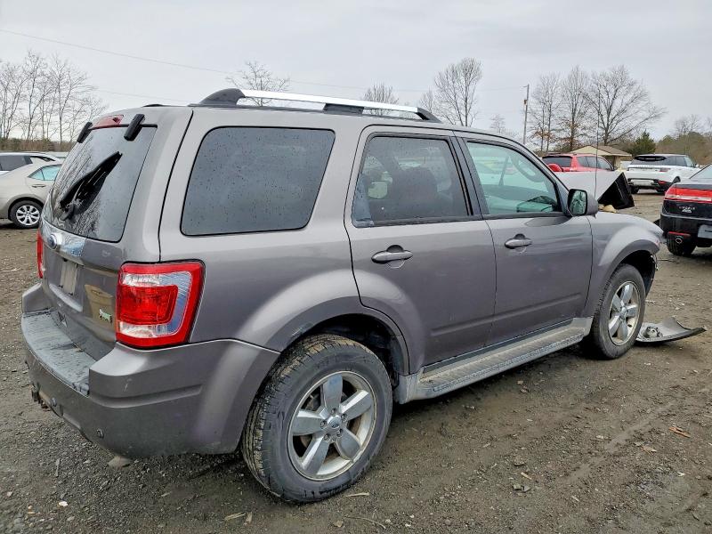 Photo 3 from auction – 2010 FORD ESCAPE LIM with VIN 1FMCU9EG3AKB20923