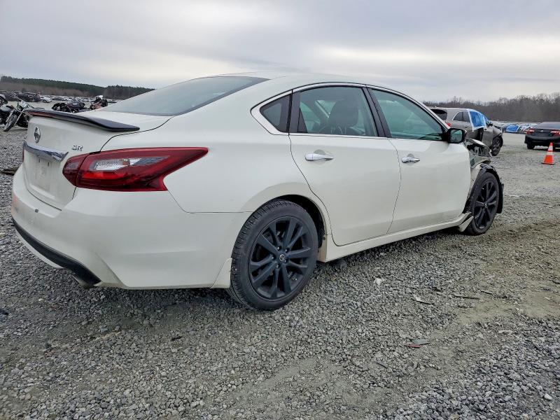 Photo 3 from auction – 2017 NISSAN ALTIMA 2.5 with VIN 1N4AL3AP8HC479843