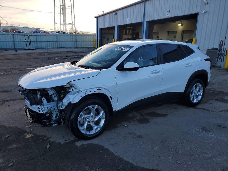 CHEVROLET TRAX LS 2025 with VIN KL77LFEP9SC090522 - Photo from auction