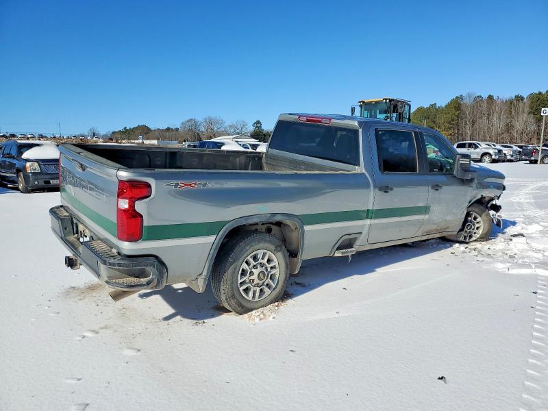 Photo 3 from auction – 2025 CHEVROLET SILVERADO with VIN 1GC4KLE74SF245211