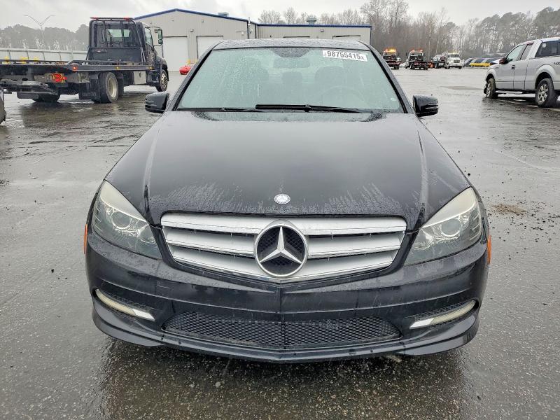 Photo 5 from auction – 2011 MERCEDES-BENZ C with VIN WDDGF5EB7BA451935