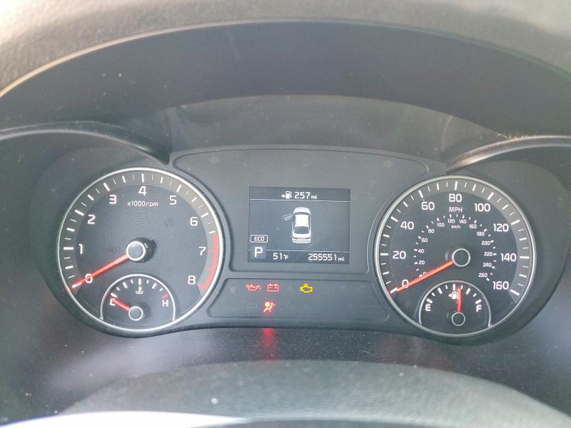 Photo 9 from auction – 2019 KIA OPTIMA LX with VIN 5XXGT4L33KG299861