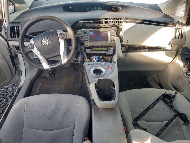 Photo 8 from auction – 2014 TOYOTA PRIUS with VIN JTDKN3DU9E1775990