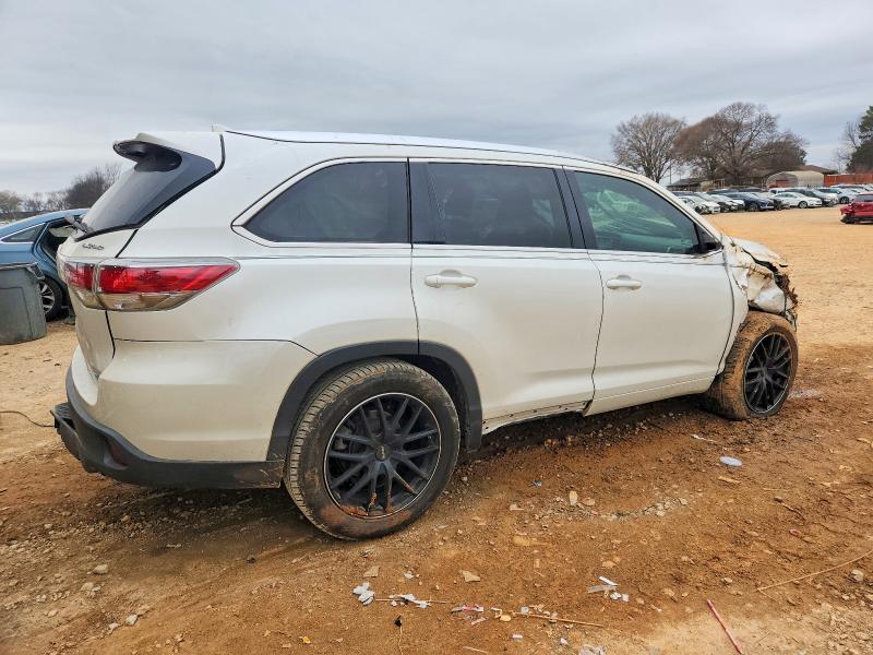 Photo 3 from auction – 2015 TOYOTA HIGHLANDER with VIN 5TDKKRFH0FS060502