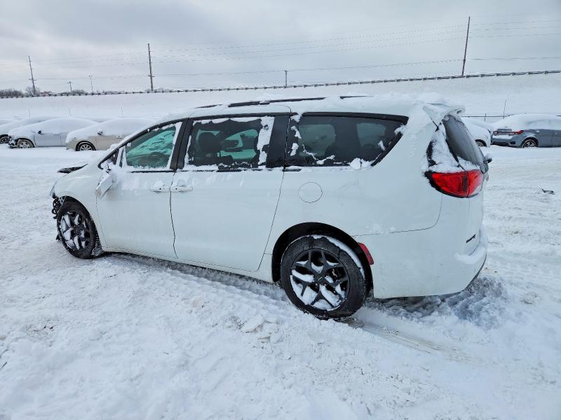 Photo 2 from auction – 2018 CHRYSLER PACIFICA with VIN 2C4RC1BG0JR174429