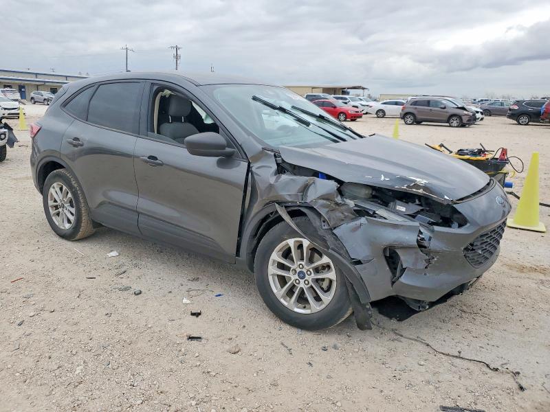 Photo 4 from auction – 2020 FORD ESCAPE with VIN 1FMCU0F60LUA32680