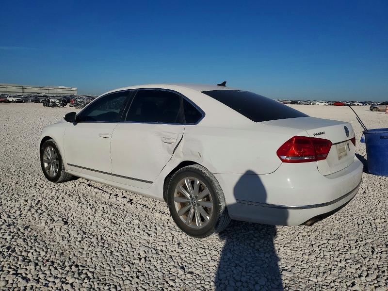 Photo 2 from auction – 2012 VOLKSWAGEN PASSAT SEL with VIN 1VWCP7A37CC096946