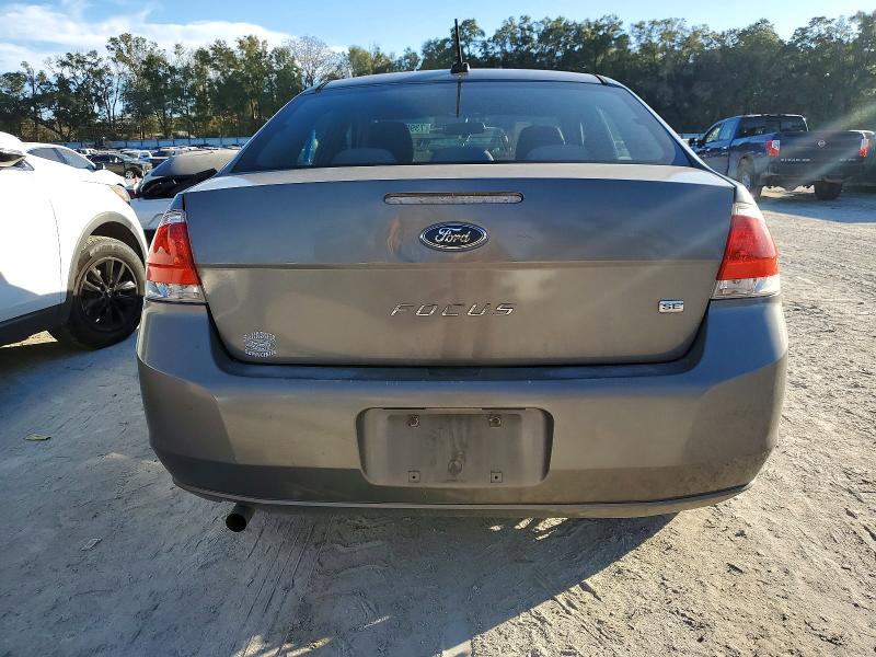 Photo 6 from auction – 2011 FORD FOCUS SE with VIN 1FAHP3FN1BW133018