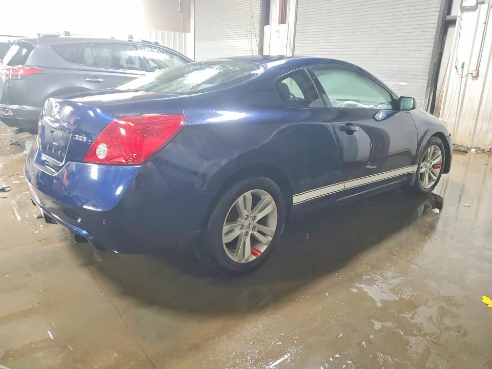 Photo 3 from auction – 2010 NISSAN ALTIMA with VIN 1N4AL2EP4AC133444