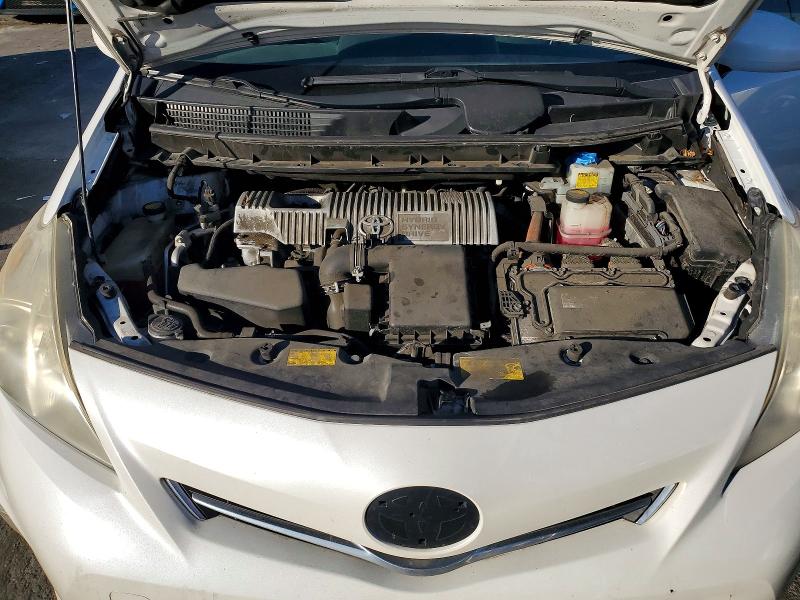 Photo 12 from auction – 2013 TOYOTA PRIUS V with VIN JTDZN3EU7D3273589