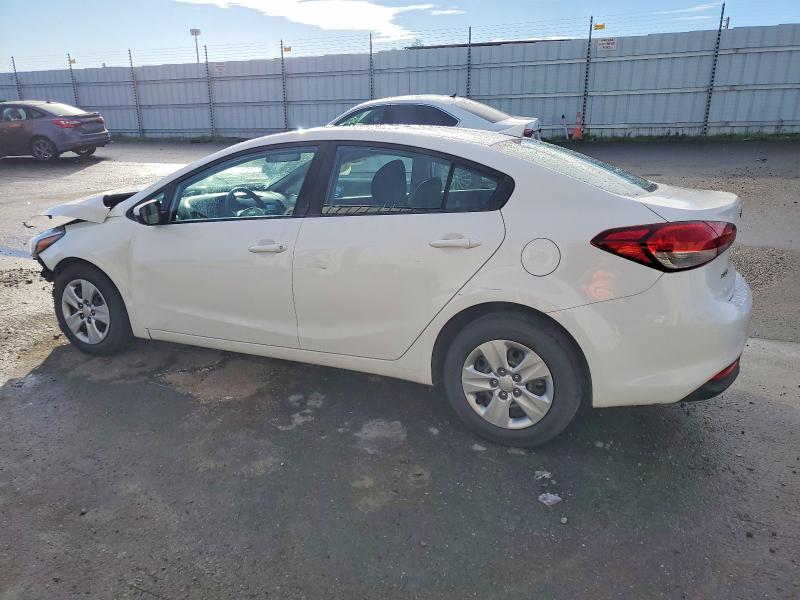 Photo 2 from auction – 2018 KIA FORTE LX with VIN 3KPFK4A76JE261097
