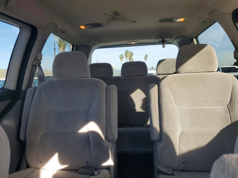 Photo 10 from auction – 2004 HONDA ODYSSEY LX with VIN 5FNRL185X4B015665