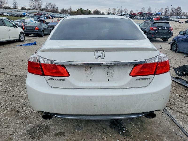Photo 6 from auction – 2014 HONDA ACCORD with VIN 1HGCR2F53EA039217