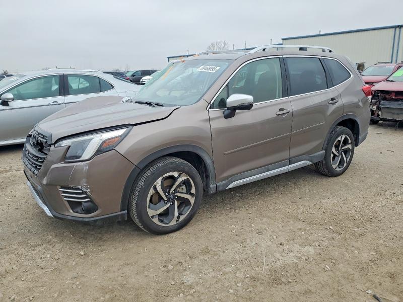 SUBARU FORESTER T 2022 with VIN JF2SKARCXNH529973 - Photo from auction