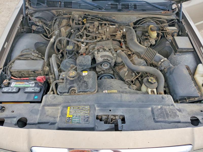 Photo 11 from auction – 2004 MERCURY GRAND MARQ with VIN 2MEFM75W94X656739
