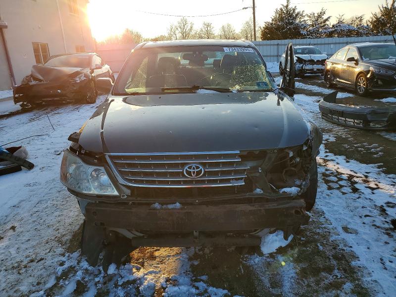 Photo 5 from auction – 2004 TOYOTA AVALON XL with VIN 4T1BF28B44U340139