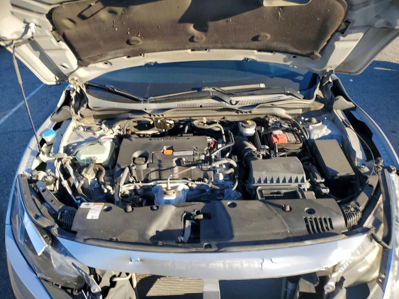 Photo 11 from auction – 2018 HONDA CIVIC LX with VIN 2HGFC2F58JH528531