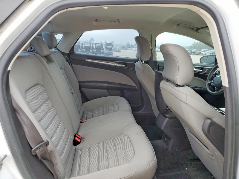 Photo 10 from auction – 2016 FORD FUSION S with VIN 3FA6P0G75GR200882