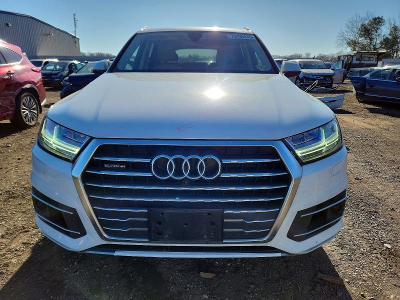Photo 5 from auction – 2019 AUDI Q7 PRESTIG with VIN WA1VAAF74KD020609