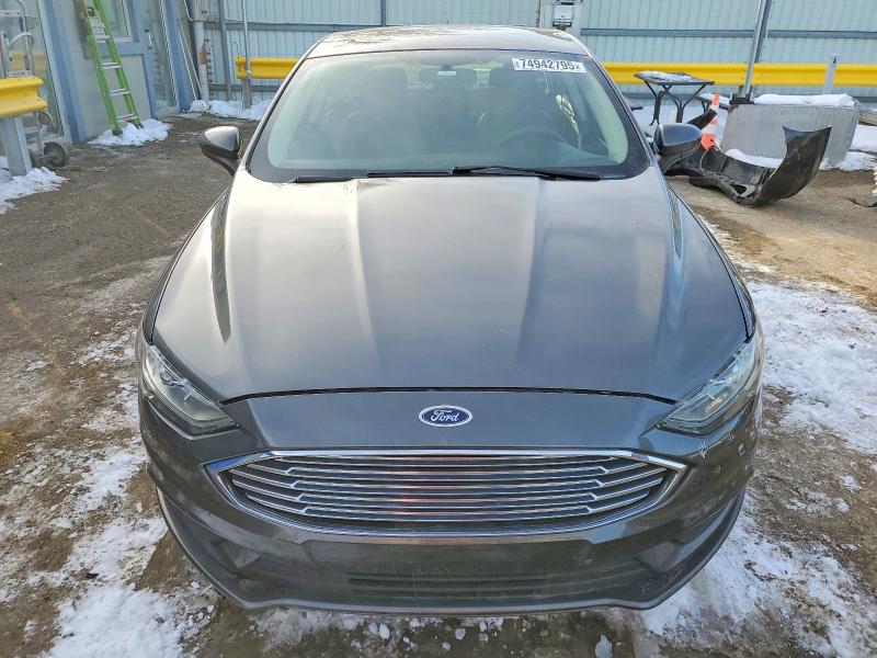 Photo 5 from auction – 2018 FORD FUSION with VIN 3FA6P0HD7JR161269