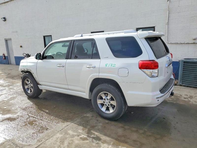Photo 2 from auction – 2010 TOYOTA 4RUNNER SR with VIN JTEBU5JR4A5025474
