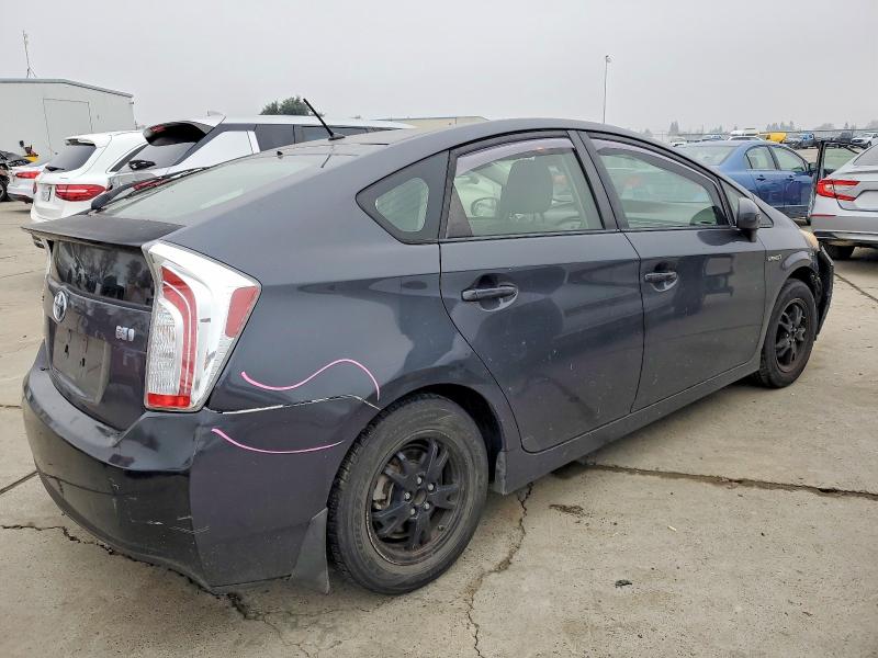 Photo 3 from auction – 2013 TOYOTA PRIUS with VIN JTDKN3DU9D5666503