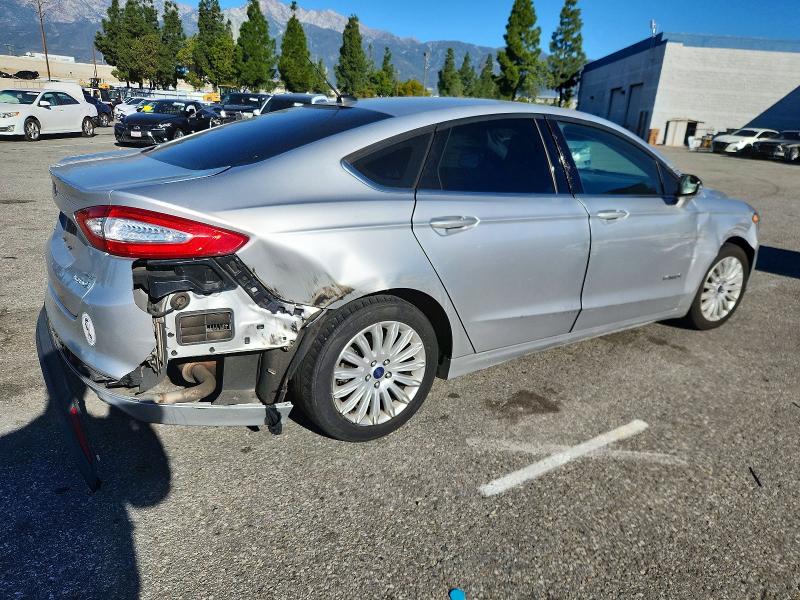 Photo 3 from auction – 2016 FORD FUSION with VIN 3FA6P0LU0GR357991