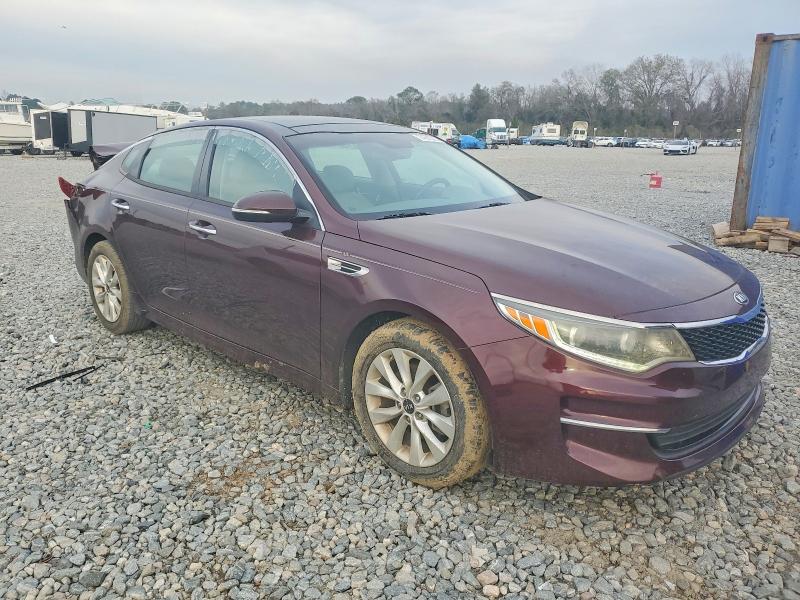 Photo 4 from auction – 2016 KIA OPTIMA EX with VIN 5XXGU4L3XGG009961