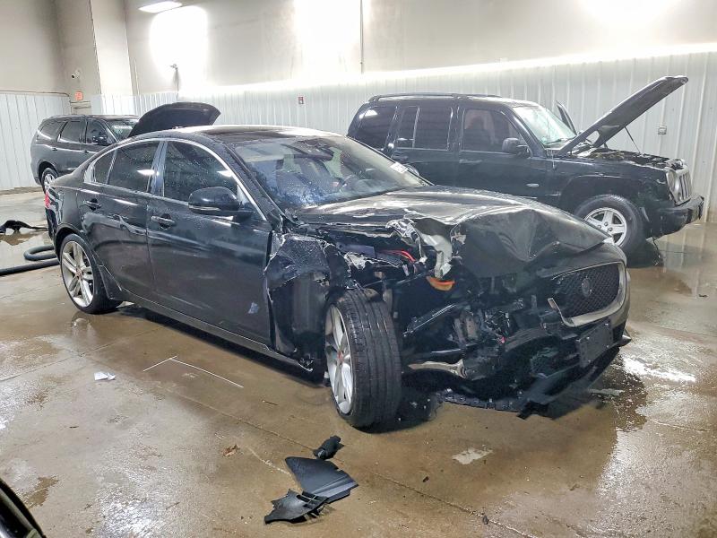 Photo 4 from auction – 2017 JAGUAR XE with VIN SAJAJ4BV7HA954219