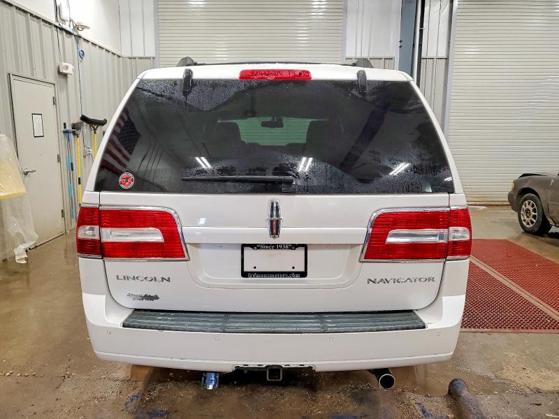 Photo 6 from auction – 2010 LINCOLN NAVIGATOR with VIN 5LMJJ2J50AEJ06906