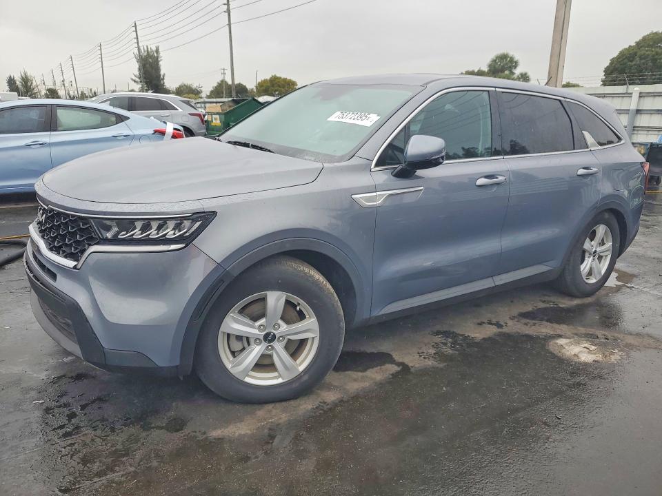 KIA SORENTO 2023 with VIN 5XYRG4LC7PG192621 - Photo from auction