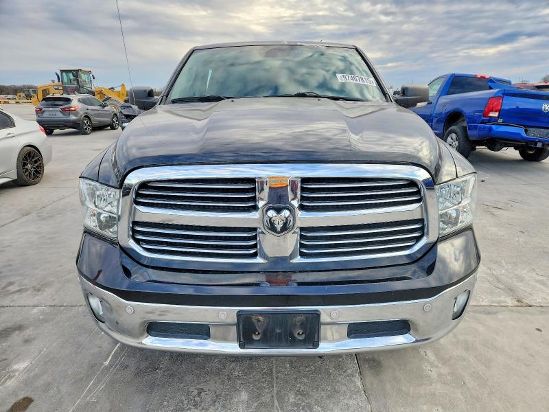 Photo 5 from auction – 2016 RAM 1500 with VIN 1C6RR6LT9GS148062