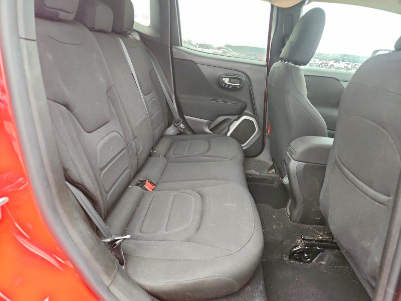 Photo 11 from auction – 2018 JEEP RENEGADE L with VIN ZACCJABBXJPH10131