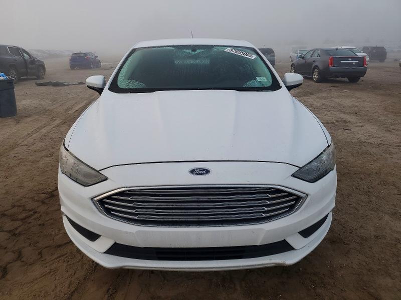 Photo 5 from auction – 2017 FORD FUSION with VIN 3FA6P0H79HR192639
