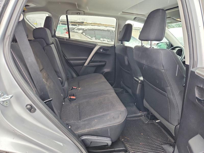 Photo 11 from auction – 2017 TOYOTA RAV4 XLE with VIN 2T3RFREV2HW586285