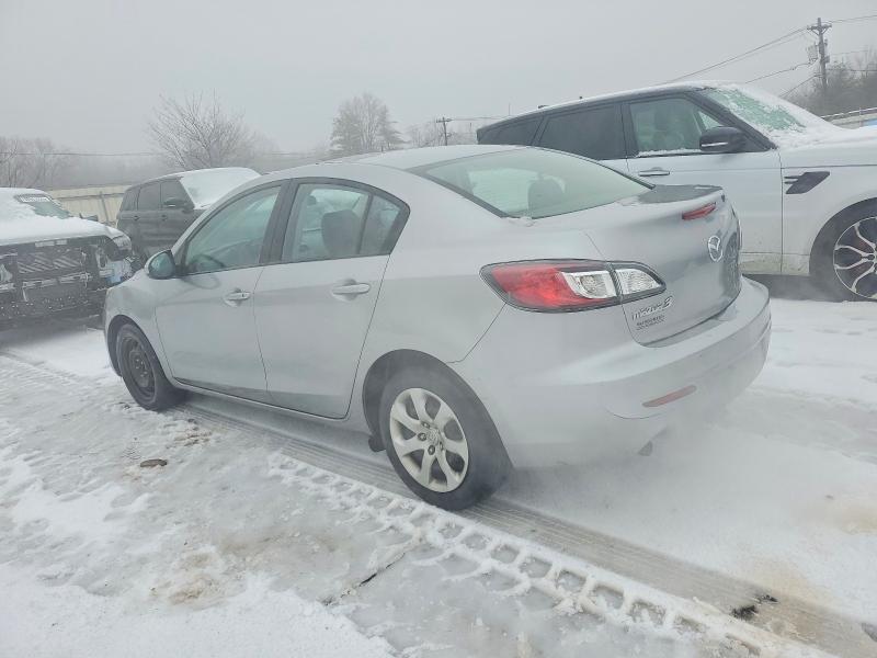 Photo 2 from auction – 2013 MAZDA 3 with VIN JM1BL1UP0D1851549