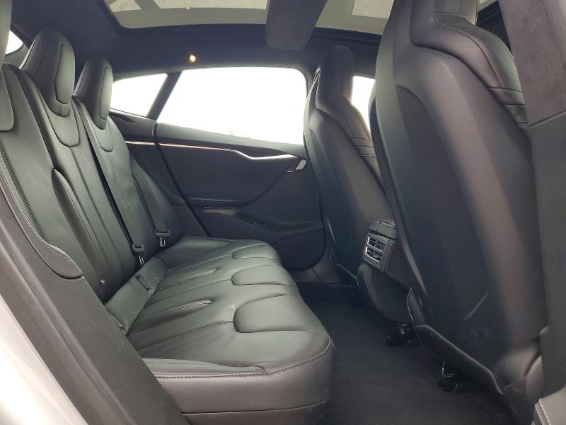 Photo 10 from auction – 2015 TESLA MODEL S with VIN 5YJSA1E21FF118879