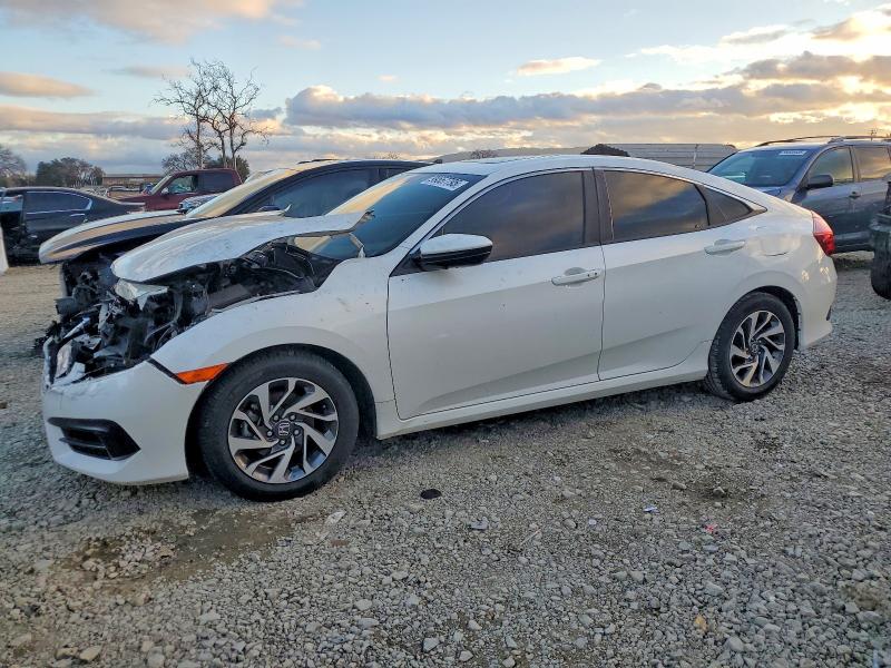 Zdjęcie 1 z aukcji – 2016 HONDA CIVIC EX z VIN 19XFC2F71GE220024