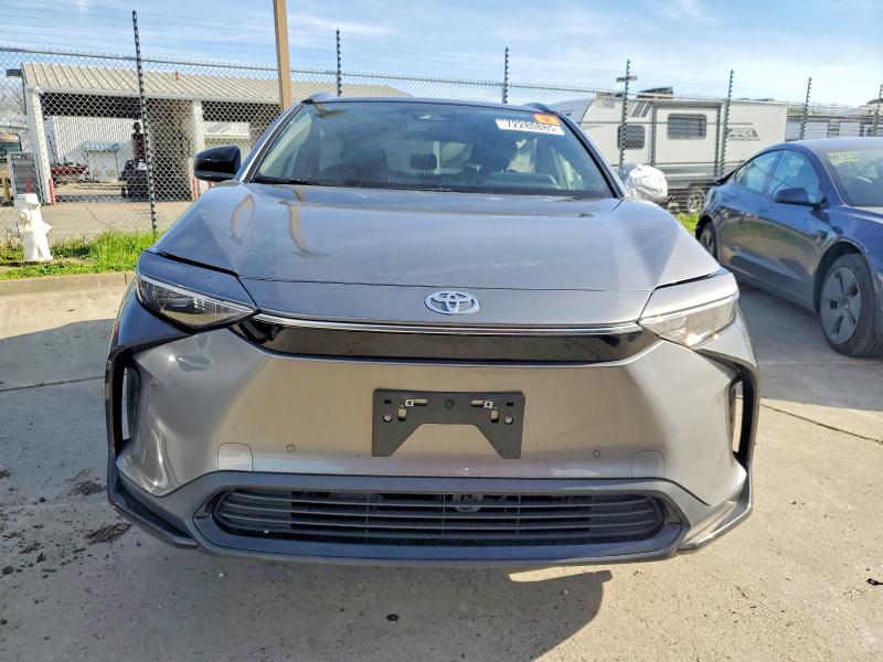 Photo 5 from auction – 2025 TOYOTA BZ4X with VIN JTMAAAAA7SA072244