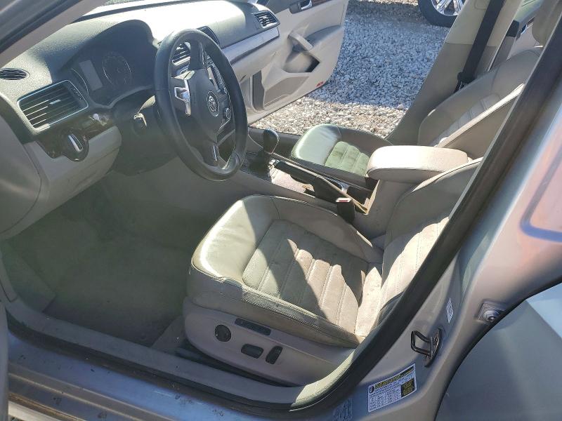 Photo 7 from auction – 2013 VOLKSWAGEN PASSAT with VIN 1VWCH7A34DC046522