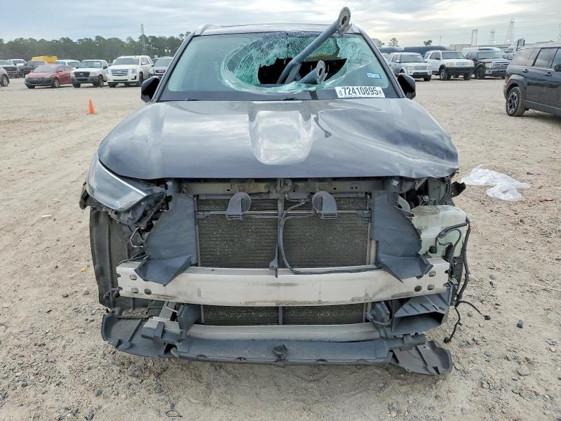 Photo 5 from auction – 2022 TOYOTA HIGHLANDER with VIN 5TDGZRAH6NS127837