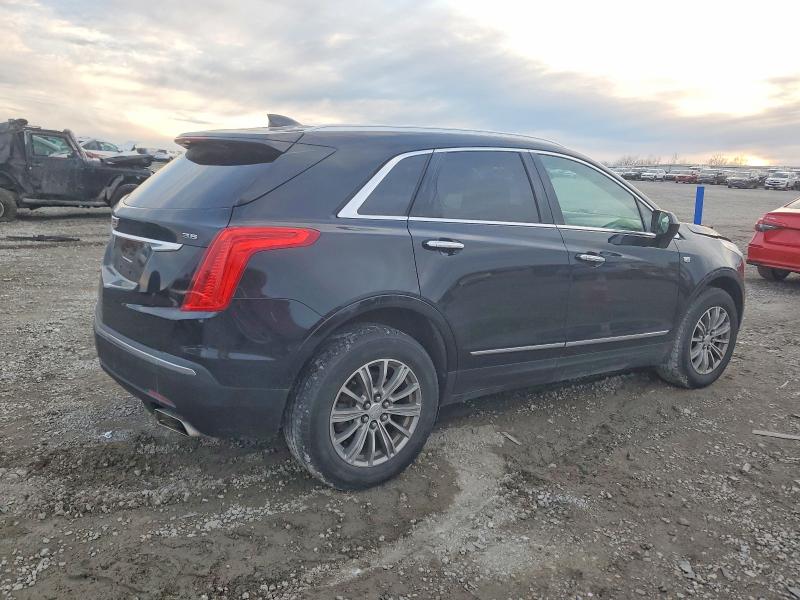 Photo 3 from auction – 2017 CADILLAC XT5 with VIN 1GYKNBRS0HZ323931
