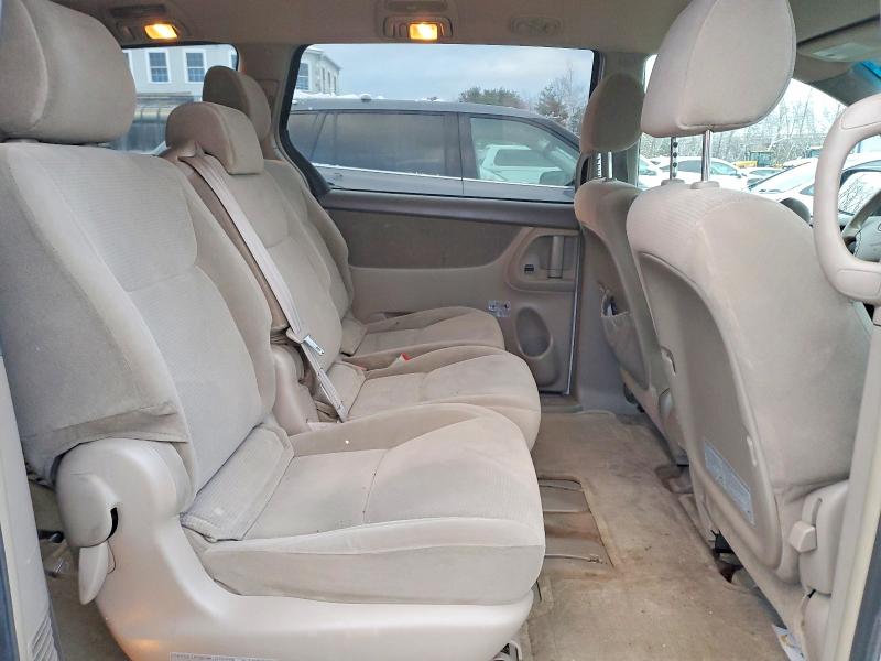 Photo 11 from auction – 2005 TOYOTA SIENNA CE with VIN 5TDZA23C85S367514