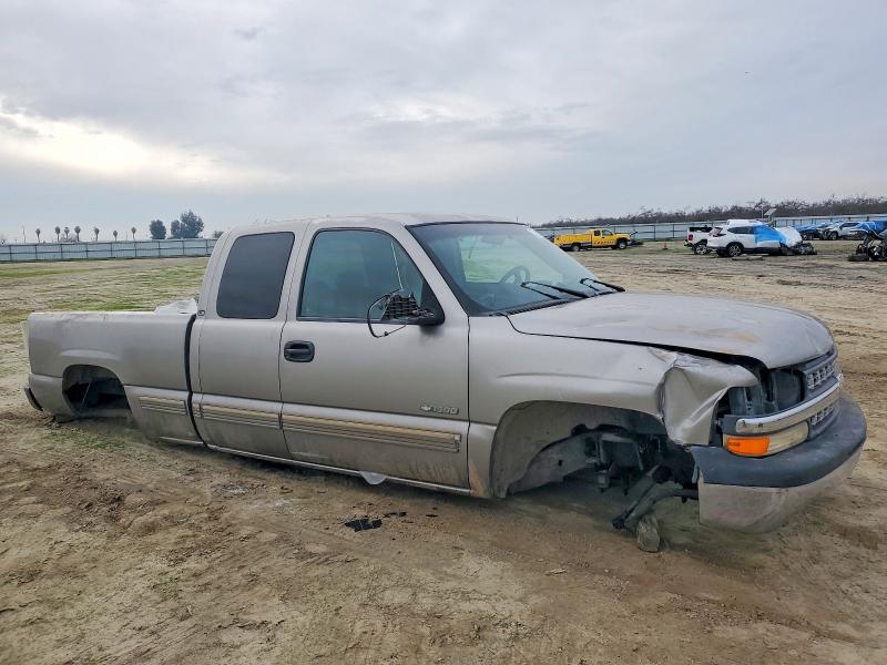 Photo 4 from auction – 2000 CHEVROLET SILVERADO with VIN 2GCEC19T9Y1376065