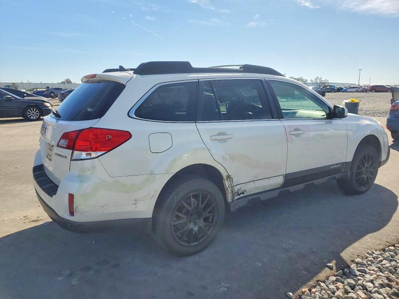 Photo 3 from auction – 2013 SUBARU OUTBACK 2. with VIN 4S4BRCPC9D3223301