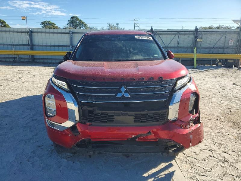 Photo 5 from auction – 2023 MITSUBISHI OUTLANDER with VIN JA4J4UA88PZ014183